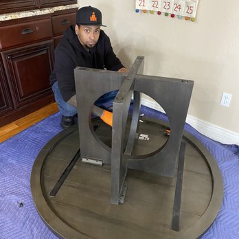 Marathon Movers - Here is an example of how we like to keep a neat workspace when doing assembly. - Movers Near Me Marathon Movers - Here is an example of how we like to keep a neat workspace when doing assembly. - Movers Near Me