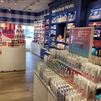 Bath & Body Works - Cosmetics & Beauty Supply Near Me - Carrollton, Texas