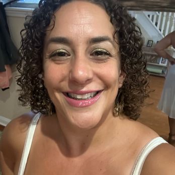 Cut N Curls Salon - Hair Salons Near Me - Manhasset, New York
