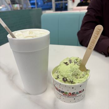 Michoacana Ice Cream - Mint Chocolate Chip scoop and Cookies and Cream milkshake - Ice Cream & Frozen Yogurt Near Me - Naples, Florida Michoacana Ice Cream - Mint Chocolate Chip scoop and Cookies and Cream milkshake - Ice Cream & Frozen Yogurt Near Me - Naples, Florida