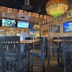 On The Border Mexican Grill & Cantina - Bar area