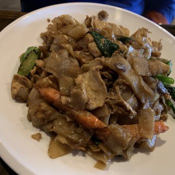 Rice N Spice Thai Sushi - Chicken pad see ew - Thai Near Me - Alpharetta, Georgia Rice N Spice Thai Sushi - Chicken pad see ew - Thai Near Me - Alpharetta, Georgia