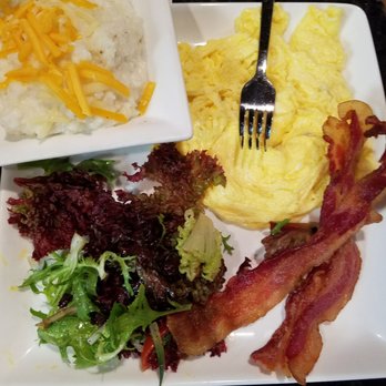 Lucille's - New American Near Me - Houston, Texas
