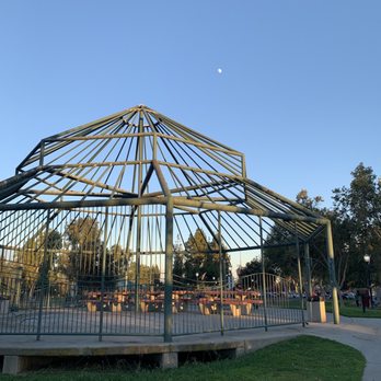 Almansor Park - Parks Near Me - Alhambra, California