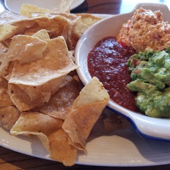 Tavern - Appetizer Americano cheese and gauc with fresh chips - New American Near Me - Fort Worth, Texas