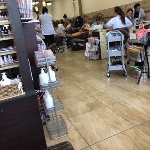 TANGLEWOOD NAILS - 37 Photos & 28 Reviews - Nail Salons - 5750 Woodway
