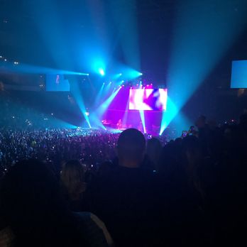 Save Mart Center - Packed! Chris Brown 10/17/2019 - Stadiums & Arenas Near Me - Fresno, California Save Mart Center - Packed! Chris Brown 10/17/2019 - Stadiums & Arenas Near Me - Fresno, California