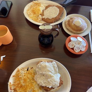 Village Inn - Country Eggs Benedict and Country Fried Steak Combo (eggs not pictured) - Salad Near Me - Tallahassee, Florida Village Inn - Country Eggs Benedict and Country Fried Steak Combo (eggs not pictured) - Salad Near Me - Tallahassee, Florida