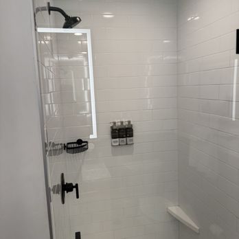 Hyatt Centric Downtown Denver - Shower - Hotels Near Me - Denver, Colorado