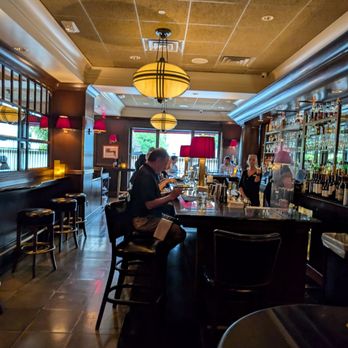 Hanover Street Chophouse - Inside bar - Steakhouses Near Me - Manchester, New Hampshire Hanover Street Chophouse - Inside bar - Steakhouses Near Me - Manchester, New Hampshire