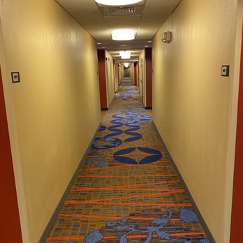 Courtyard Austin Airport - Hotels Near Me - Austin, Texas