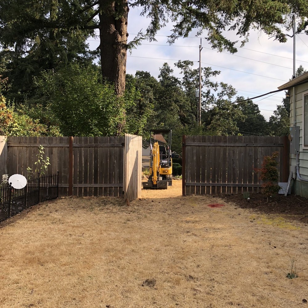 Ken Tooze Excavation - Little machine for narrow spaces - Excavation Services Near Me - Keizer, Oregon Ken Tooze Excavation - Little machine for narrow spaces - Excavation Services Near Me - Keizer, Oregon