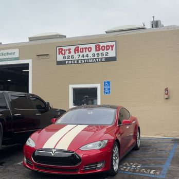 RJ's Auto Body - Body Shops Near Me - Pasadena, California RJ's Auto Body - Body Shops Near Me - Pasadena, California
