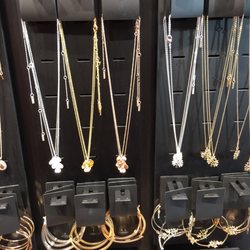 Pilgrim Flagship Store
