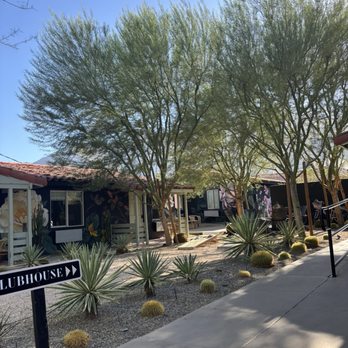 Fleur Noire Hotel - Hotels Near Me - Palm Springs, California Fleur Noire Hotel - Hotels Near Me - Palm Springs, California