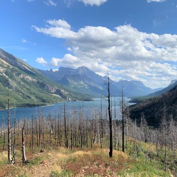 Bertha Lake Trail - Maybe 1 mile or so into the hike, I confronted this grand overlook. Just stunning!!! - Hiking Near Me