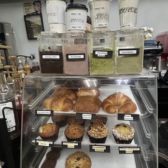 Wild Oak Cafe - Pastry case - Cafes Near Me - Glendale, California Wild Oak Cafe - Pastry case - Cafes Near Me - Glendale, California