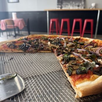 Bella Sicilia Pizzeria - Pizza Near Me - Hutto, Texas Bella Sicilia Pizzeria - Pizza Near Me - Hutto, Texas