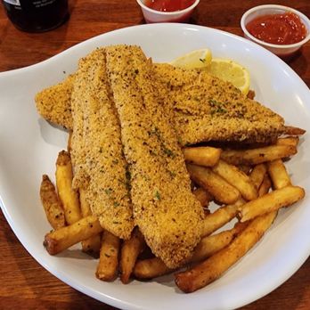 The Craft Bar and Grill - This is NOT battered fish and chips !!! - Seafood Near Me - Enterprise, Alabama