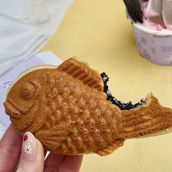 Rice Culture - Taiyaki Double Stuffed Oreo - Desserts Near Me - Vienna, Virginia Rice Culture - Taiyaki Double Stuffed Oreo - Desserts Near Me - Vienna, Virginia
