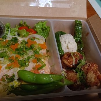 Daruma - Daruma bento with lemon salmon roll - Sushi Bars Near Me - Los Angeles, California