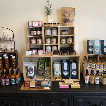 Nalani Farm Store - Honey, coffee, hot sauce - Gift Shops Near Me - Hilo, Hawaii