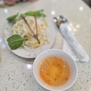 Thai Son Restaurant - Set-up - Vietnamese Near Me - Vancouver, British Columbia Thai Son Restaurant - Set-up - Vietnamese Near Me - Vancouver, British Columbia