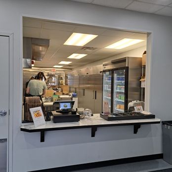Au Jus - Inside counter - Sandwiches Near Me - Parma, Ohio