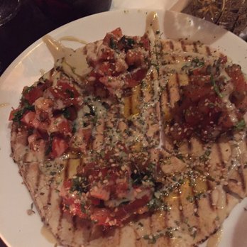 Salterio - Flat bread with tomato and tahini - Tea Rooms Near Me - Barcelona, B Salterio - Flat bread with tomato and tahini - Tea Rooms Near Me - Barcelona, B