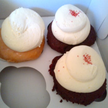 Society Bakery - pink champagne and red velvets - Bakeries Near Me - Dallas, Texas Society Bakery - pink champagne and red velvets - Bakeries Near Me - Dallas, Texas