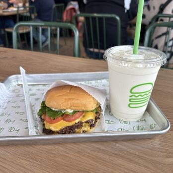 Shake Shack Montgomery Village - Burgers Near Me - Santa Rosa, California Shake Shack Montgomery Village - Burgers Near Me - Santa Rosa, California