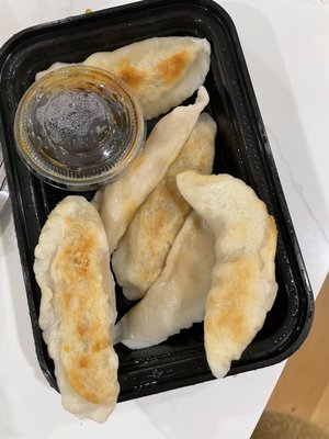 Dumpling Daughter by null