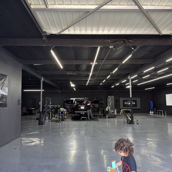 Solguard Window Tint - Work area - Car Window Tinting Near Me - Whittier, California Solguard Window Tint - Work area - Car Window Tinting Near Me - Whittier, California
