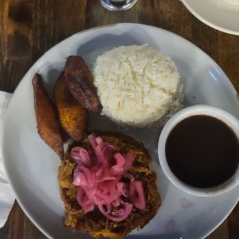 Mojo - Pork plate perfection - Latin American Near Me - Forest Hills, New York Mojo - Pork plate perfection - Latin American Near Me - Forest Hills, New York