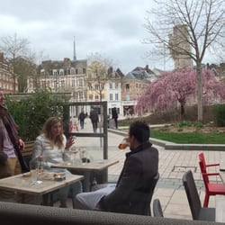 Le Square - Great view of the square, and lovely cherry blossoms