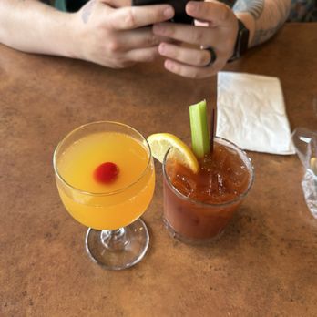 Sunnyside Cafe & Restaurant - Mango mimosa & Bloody Mary - Breakfast & Brunch Near Me - Virginia Beach, Virginia