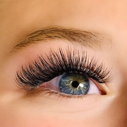 Lash Brow Lounge - Volume eyelash extensions