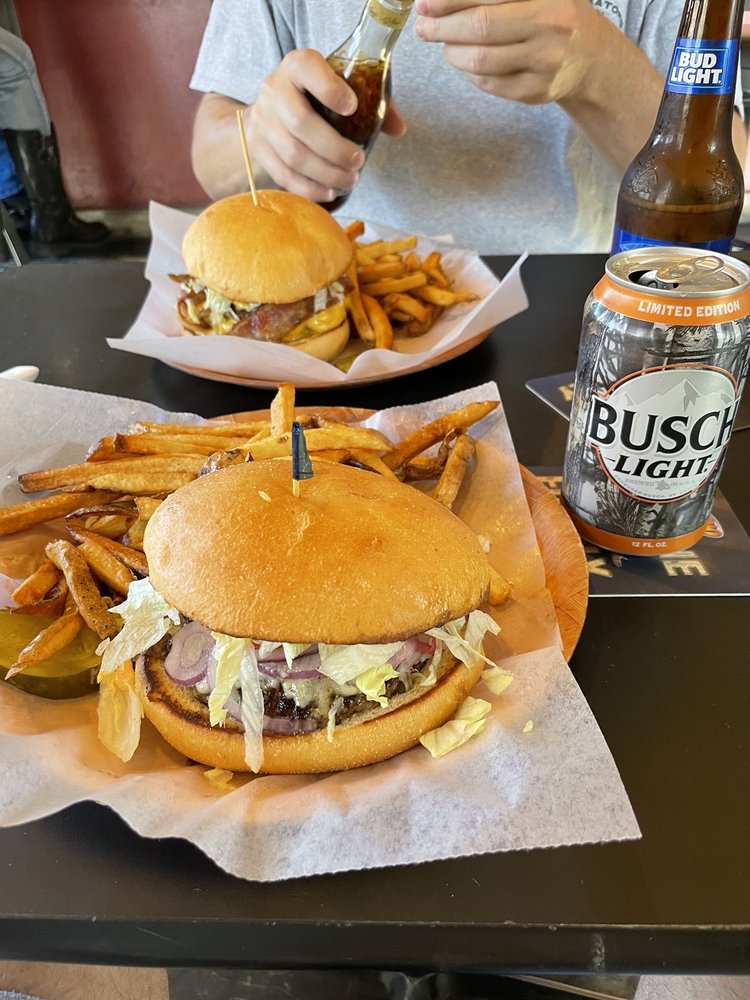 Food from Auburn Inn