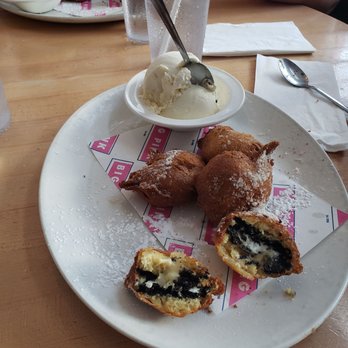Big Pink - Fried oreo cookies with homemade honey vanilla cream - Pizza Near Me - Miami Beach, Florida