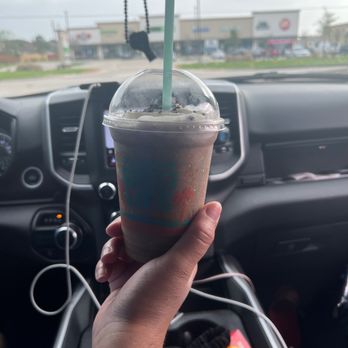 Bahama Buck's - Pearland - Oreo island cream blend- taste disgusting!!! - Shaved Ice Near Me - Pearland, Texas Bahama Buck's - Pearland - Oreo island cream blend- taste disgusting!!! - Shaved Ice Near Me - Pearland, Texas