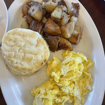 Darrell's Dog Gone Good Diner - Eggs biscuit and potatoes - Breakfast & Brunch Near Me - Gainesville, Florida Darrell's Dog Gone Good Diner - Eggs biscuit and potatoes - Breakfast & Brunch Near Me - Gainesville, Florida