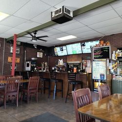 Ede's Taco Shop - Neat and clean, but .....