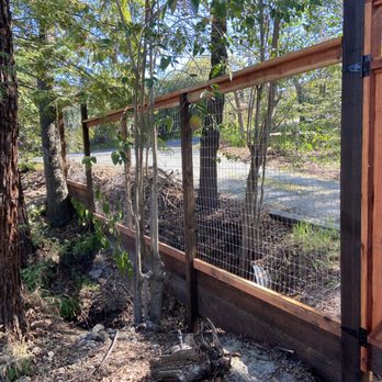 Maya’s Fences - Fences & Gates Near Me
