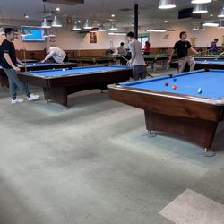 Embassy Billiards Club - Almost a full house...