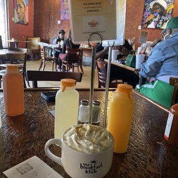 The Breakfast Klub - Karamel makkiatto with almond milk delicious - Breakfast & Brunch Near Me - Houston, Texas