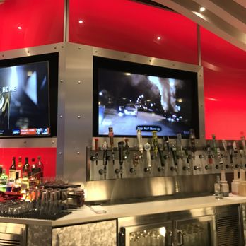 Gordon Ramsay Burger Las Vegas - Bar Seating, 30+ Taps - Burgers Near Me - Las Vegas, Nevada