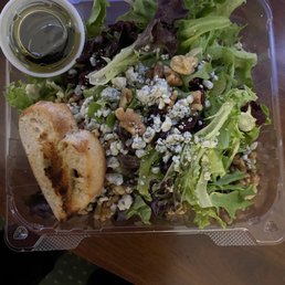 Gorgonzola salad