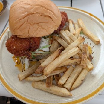 The Toasty Badger - Fried chicken sando - Diners Near Me - Austin, Texas The Toasty Badger - Fried chicken sando - Diners Near Me - Austin, Texas