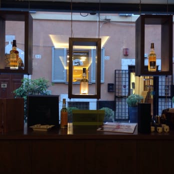 Whisky & Co. - Molto assortito e personale competente - Beer, Wine & Spirits Near Me - Rome, RM