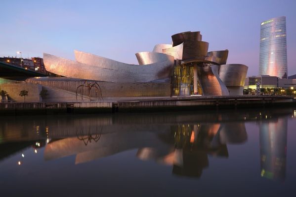 Guggenheim Museum Bilbao by null